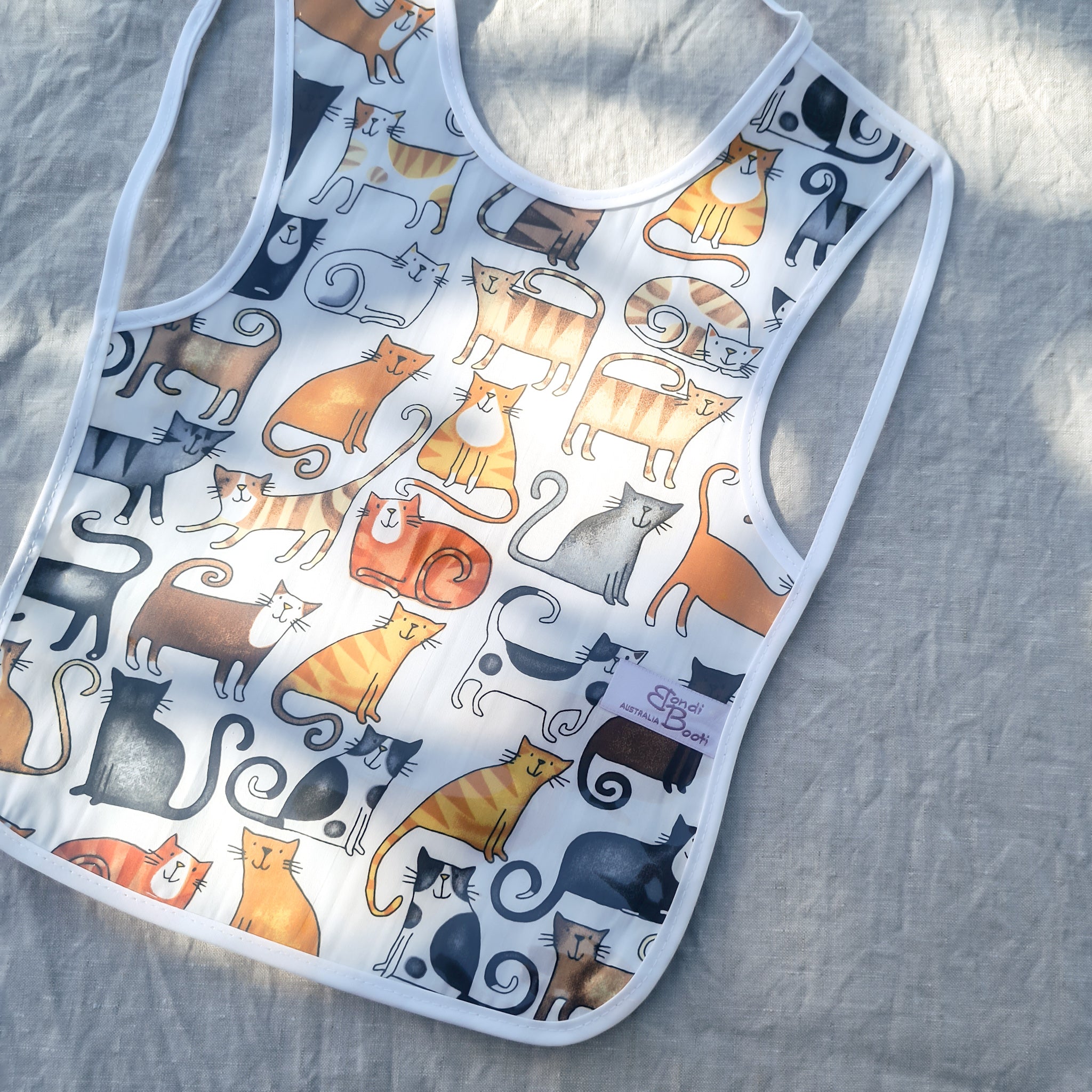 Cat Laminated Feeding Bib