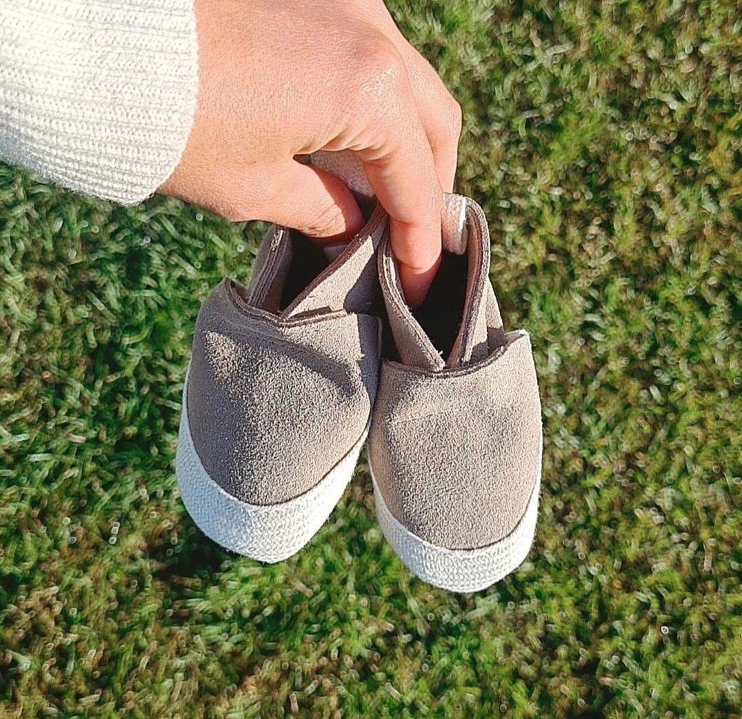 Suede leather baby bootis shoes soft sole prewalker grey